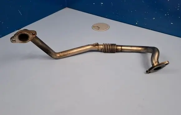 Audi Q5 SQ5 EGR valve line/pipe/hose 03L131521AD