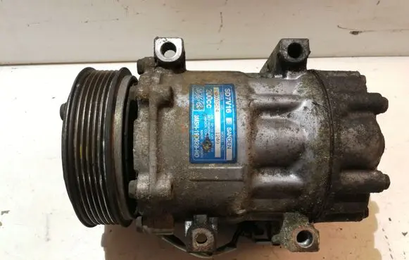 Volvo S40 Air conditioning (A/C) compressor (pump) 3M5H19D629HD SD7V16