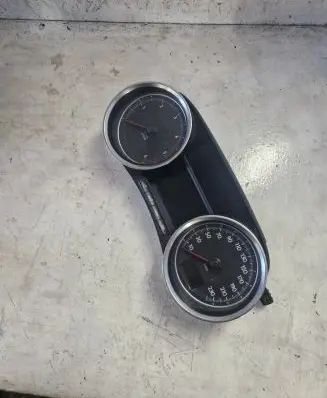 Peugeot 508 Speedometer (instrument cluster) 9810077880