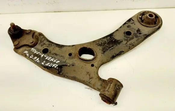 Toyota Verso-S Front lower control arm/wishbone