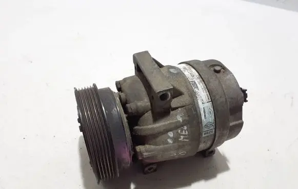 Renault Megane I Air conditioning (A/C) compressor (pump) 7700103536