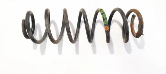 Volkswagen Polo IV 9N3 Rear coil spring