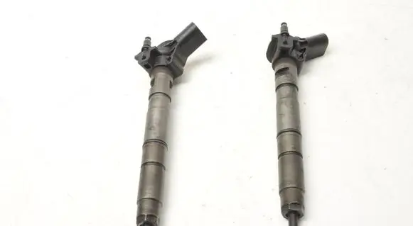 Audi Q7 4L Fuel injector 059130277Q