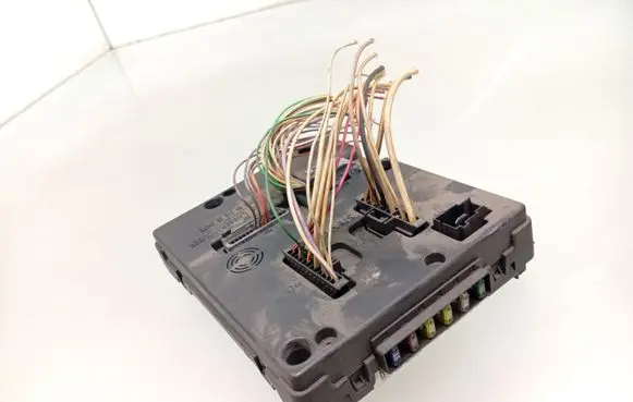 Renault Megane I Comfort/convenience module 8200029340