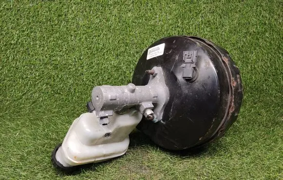 Ford Explorer Brake booster BB532B195EF