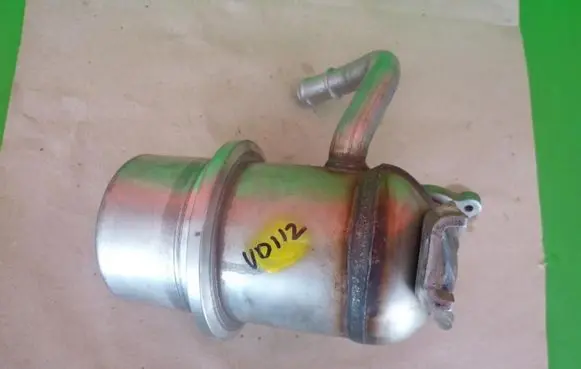 Volkswagen Golf VII EGR valve cooler 04L131512 VD112