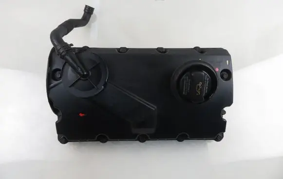 Volkswagen PASSAT B5.5 Rocker cam cover 038103469R