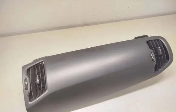KIA Sportage Dashboard center trim panel 847953u010