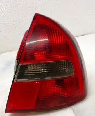 Mitsubishi Carisma Rear/tail lights 151086