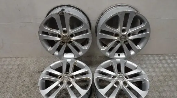 Nissan Juke I F15 R17 alloy rim N45701