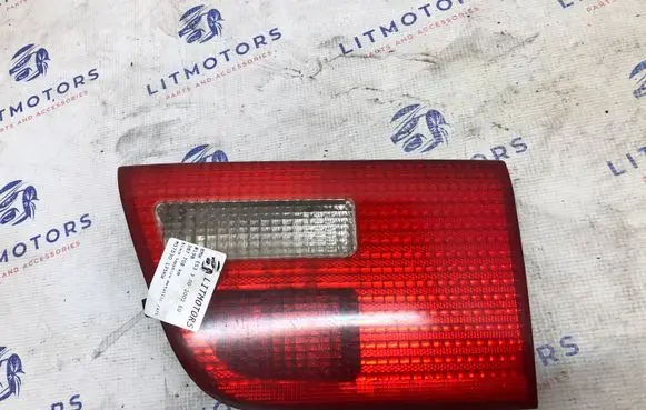 BMW X5 E53 Tailgate rear/tail lights