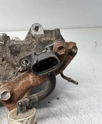 Toyota Avensis T270 Intake manifold 126310R010