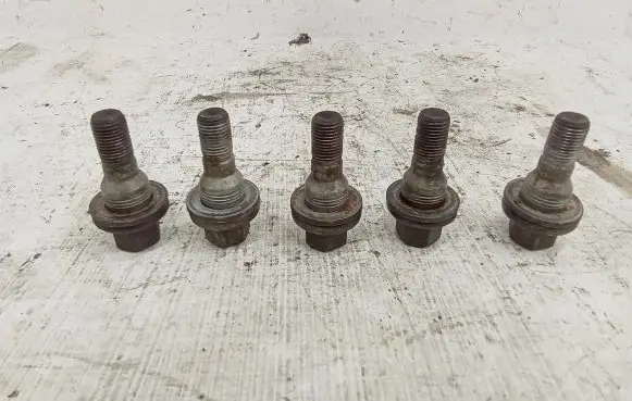 Citroen C4 Grand Picasso Nuts/bolts 