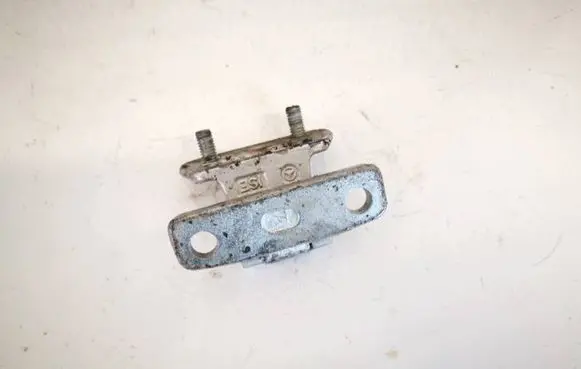 Tailgate/trunk/boot hinge