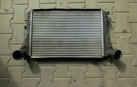 Volkswagen PASSAT B6 Intercooler radiator