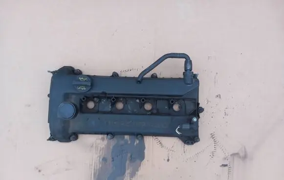 Rocker cam cover