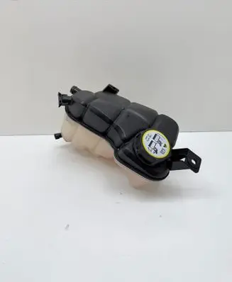 Volvo XC60 Coolant expansion tank/reservoir 6G918K218D2L4A 6G918K218 D2L4A