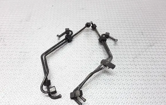 Fuel injector supply line/pipe
