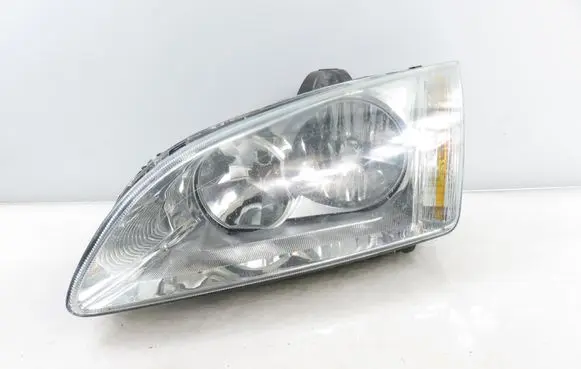 Ford Focus Headlight/headlamp 