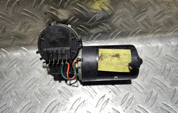 Audi A4 S4 B5 8D Wiper motor 555201204