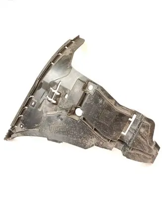 Volvo V70 Front bumper mounting bracket 08693182