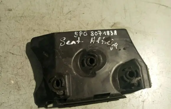 Seat Altea Front bumper mounting bracket 5P0807183A