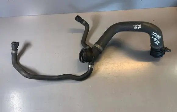 BMW X5 E53 Engine coolant pipe/hose 7500746 11537500746 11531439120
