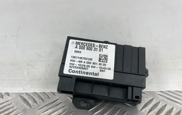 Mercedes-Benz E W212 Fuel injection pump control unit/module A0009003101 A2C53406807 A0009014000