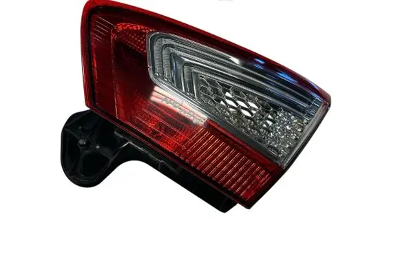 Tailgate rear/tail lights