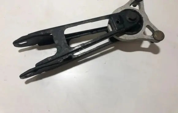 Volvo C70 Engine mount bracket 13540