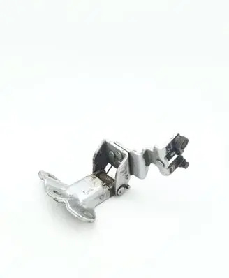Nissan NV200 Sliding door middle roller runner 