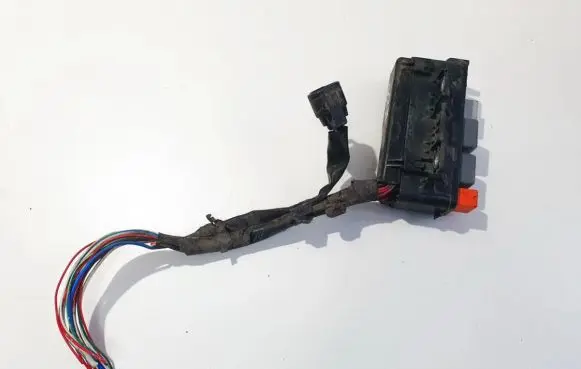 Toyota Corolla Verso AR10 Fuse box set 9008087019 9008078012