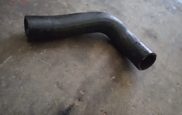 Toyota Yaris Engine coolant pipe/hose