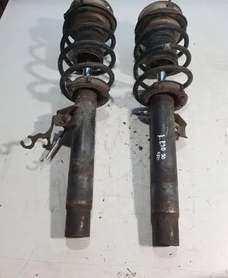Front shock absorber with coil spring