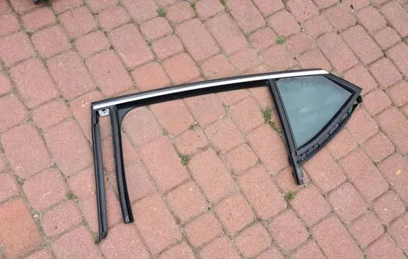 Opel Astra K Sliding door window/glass 
