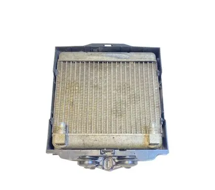 BMW 5 F10 F11 Engine oil radiator 7572542 234390 P8413002