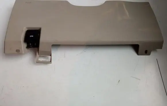Steering wheel column trim