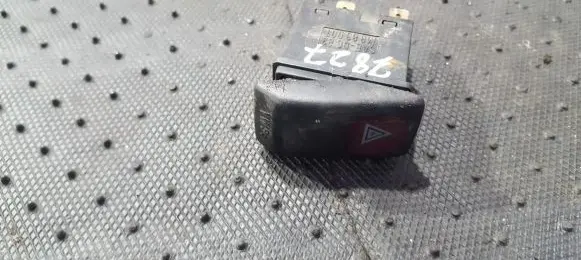 Volkswagen Golf II Hazard light switch