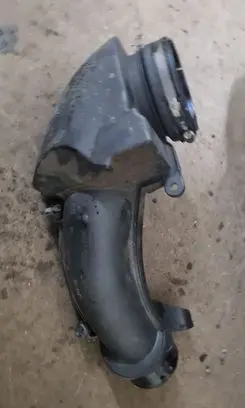 Intake resonator