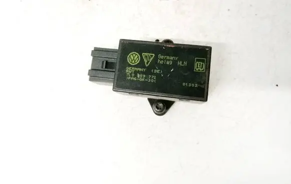 Volkswagen Touran I Other relay 7l0959772