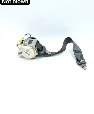 Maserati GranTurismo Rear seatbelt 34040998