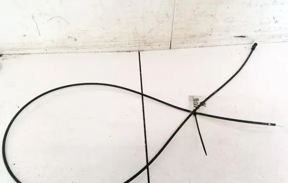 Handbrake/parking brake wiring cable