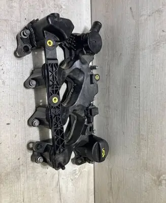 Citroen C3 Aircross Intake manifold 9827622780