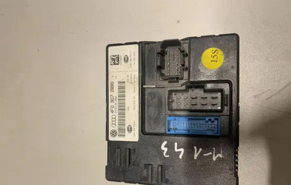 Audi A6 S6 C6 4F Light module LCM 4F0907289G 5DK00876221 4F0910289G