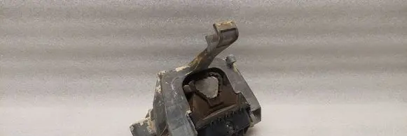 Audi Q3 F3 Engine mount bracket 