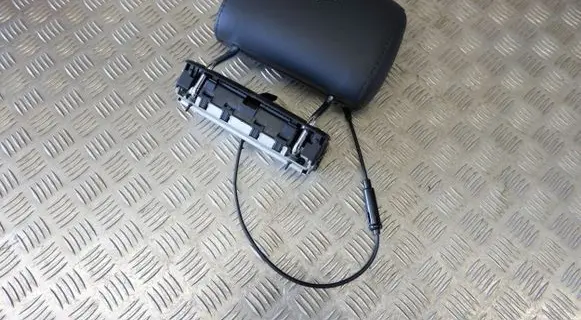 Audi Q7 4L Third row seat headrest 