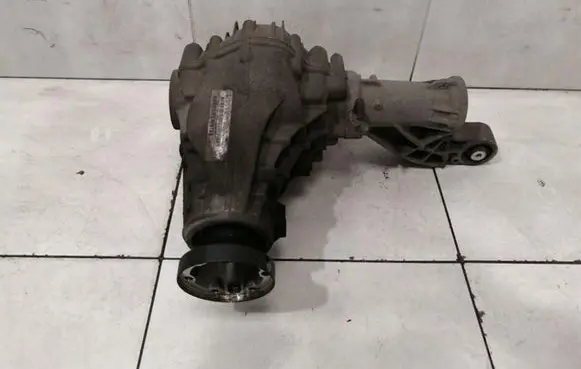 Mercedes-Benz ML W164 Front differential A1643302502
