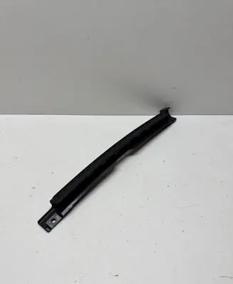 Audi A8 S8 D5 Door glass rail 4N0839067