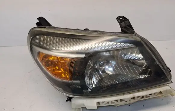 Ford Ranger Headlight/headlamp 10017175