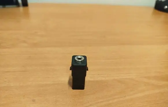 Volvo C30 AUX in-socket connector 31285608